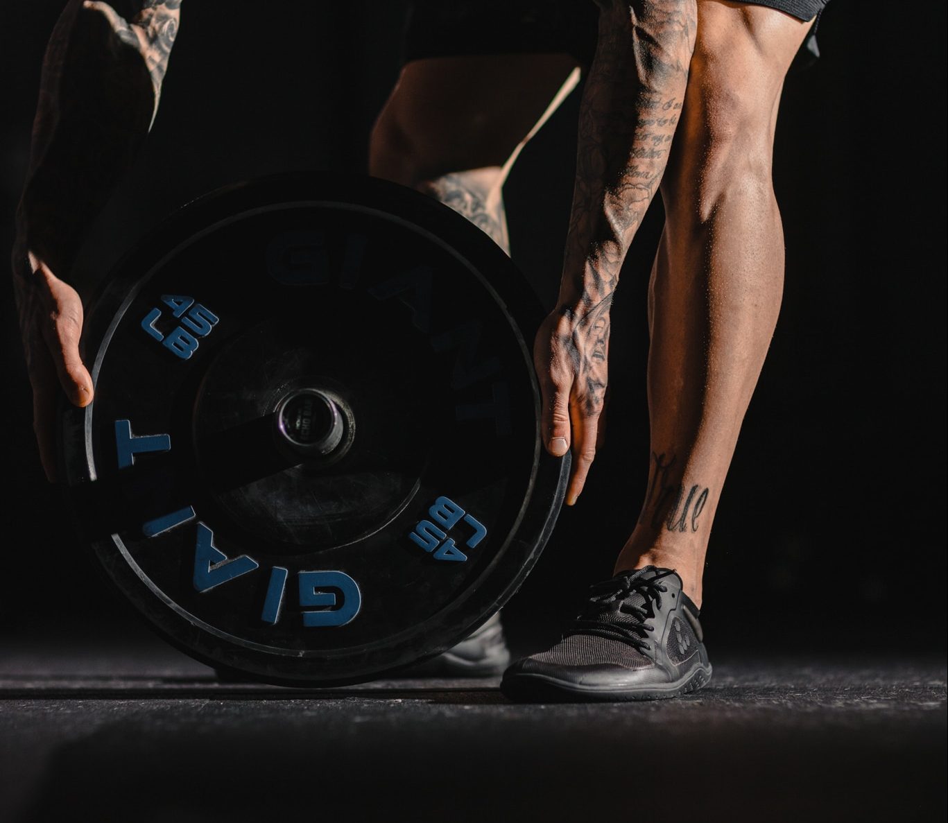 Loading up giant-lifting plates, after calculating your one rep max