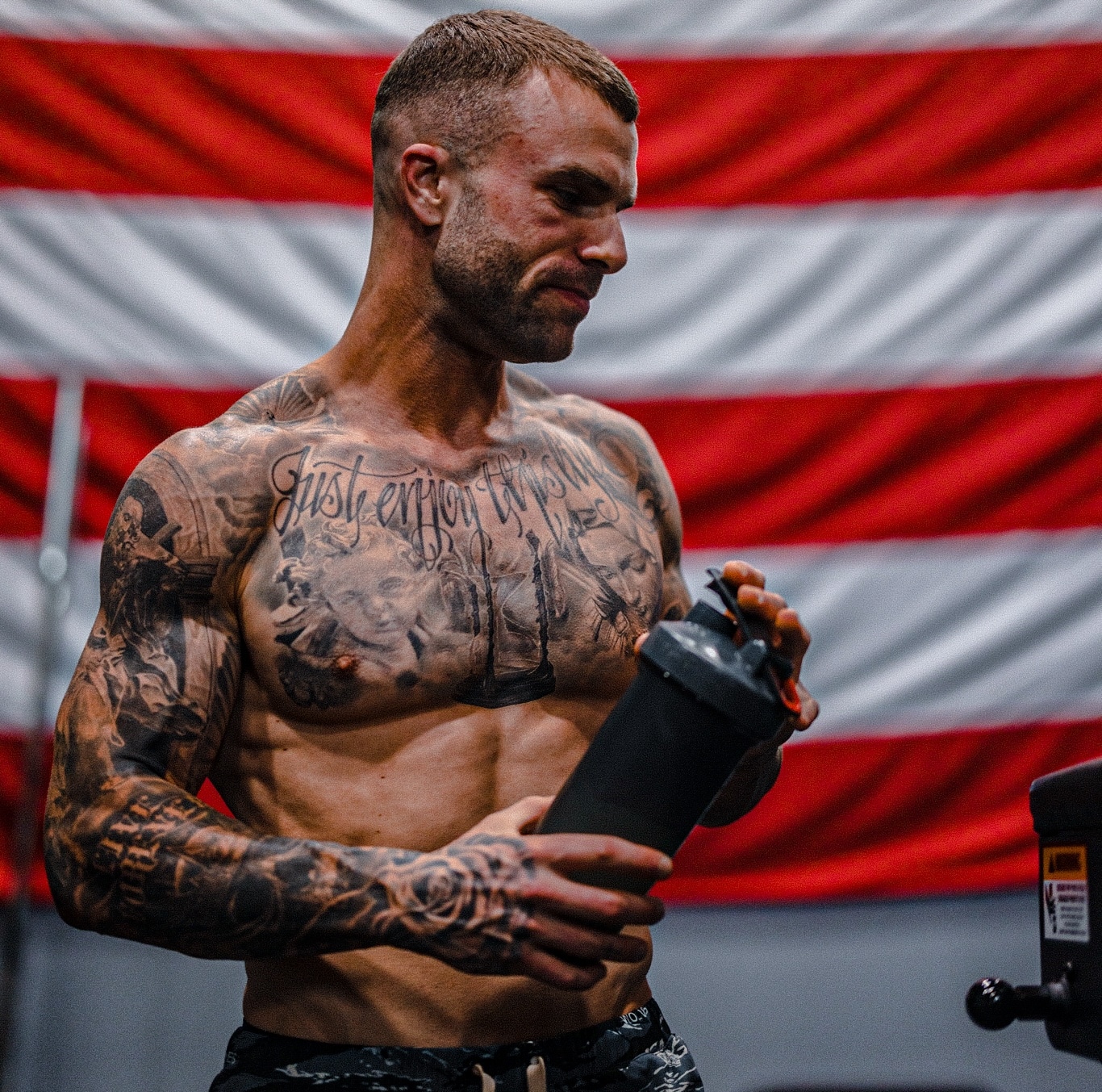 Intra-workout carbohydrate fueling during hybrid training